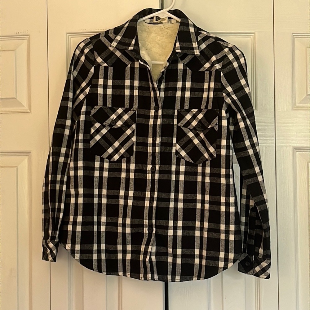 Lira black and white lined plaid flannel